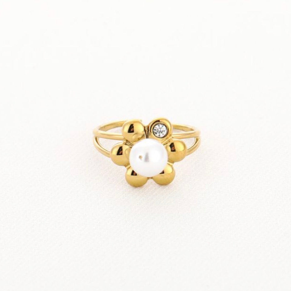 Flower Pearl Ring Gold