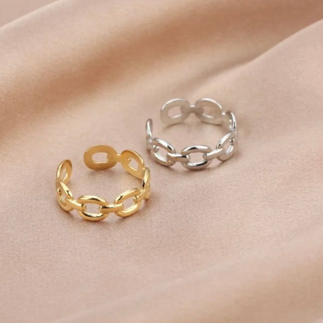 Linked Ring Silver