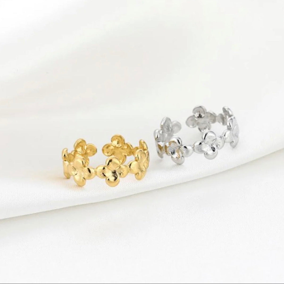 Multi Cute Flower Ring Gold