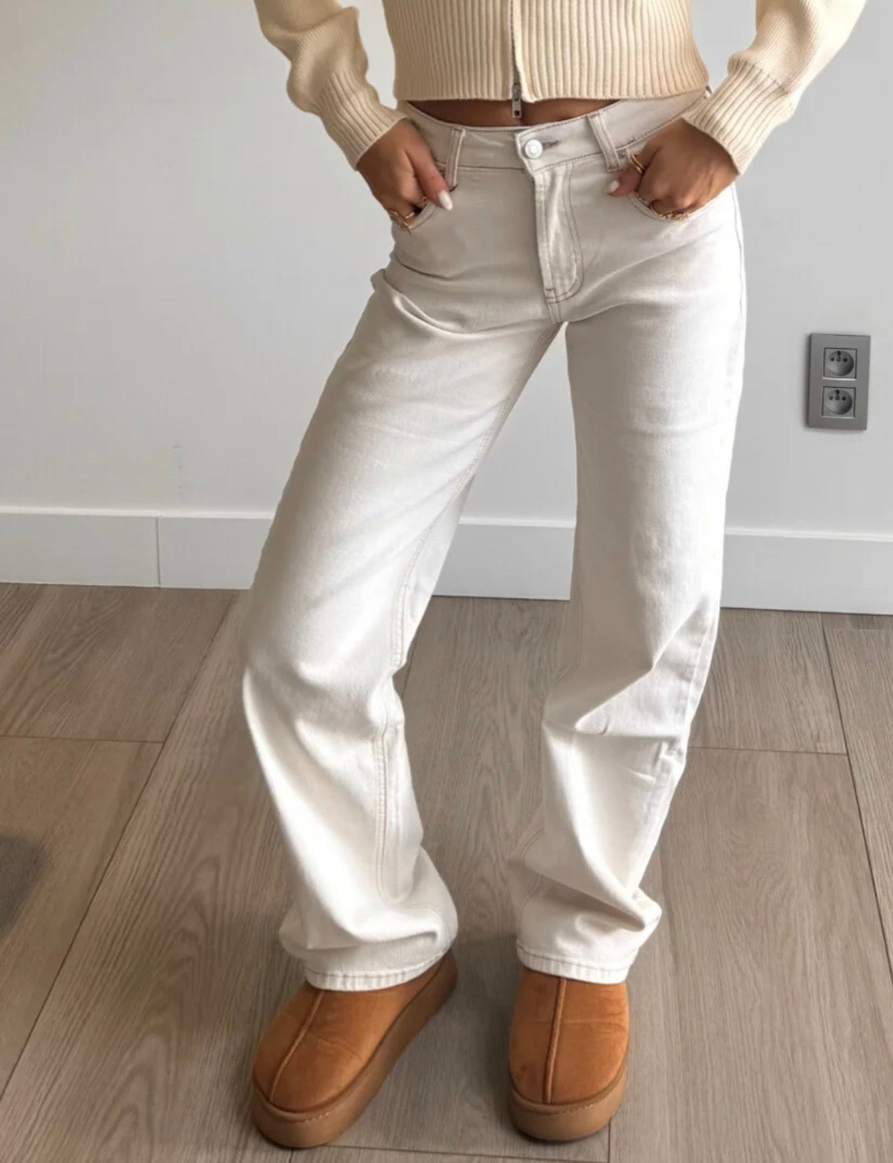Mid Waist Straight Leg Jeans Beige