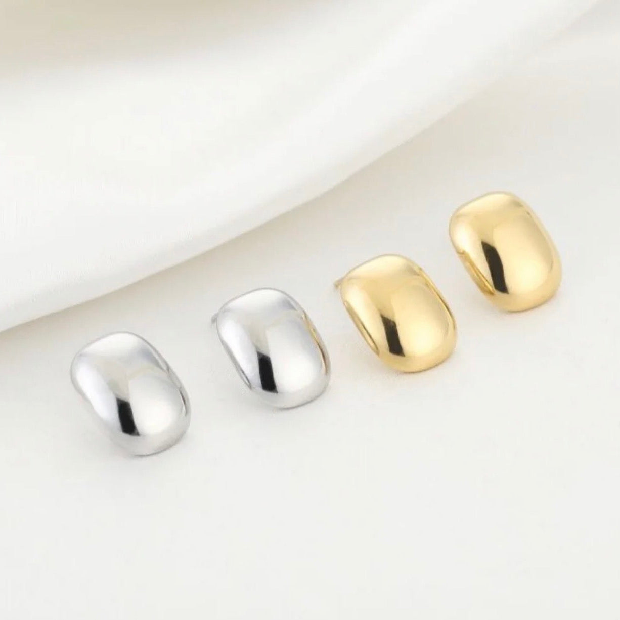 Dots Earrings Silver