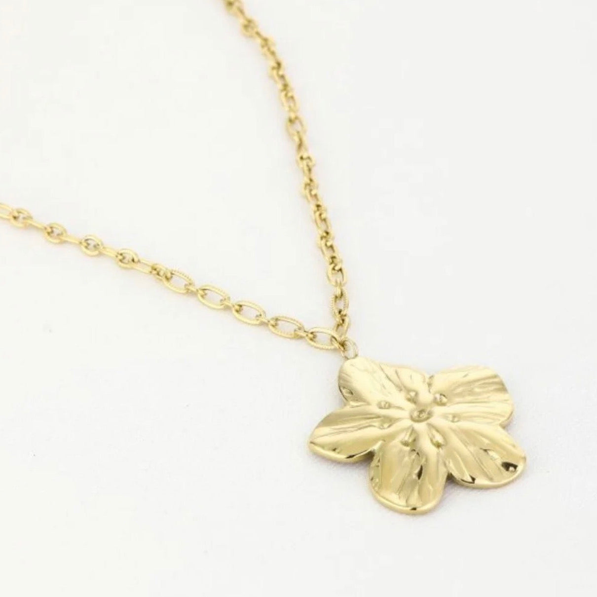 Long Tropical Flower Necklace Gold
