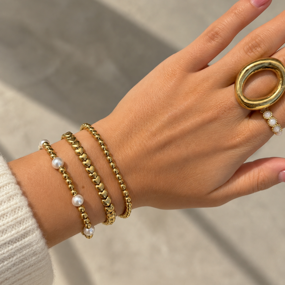 Heart Pearls Bracelet Gold