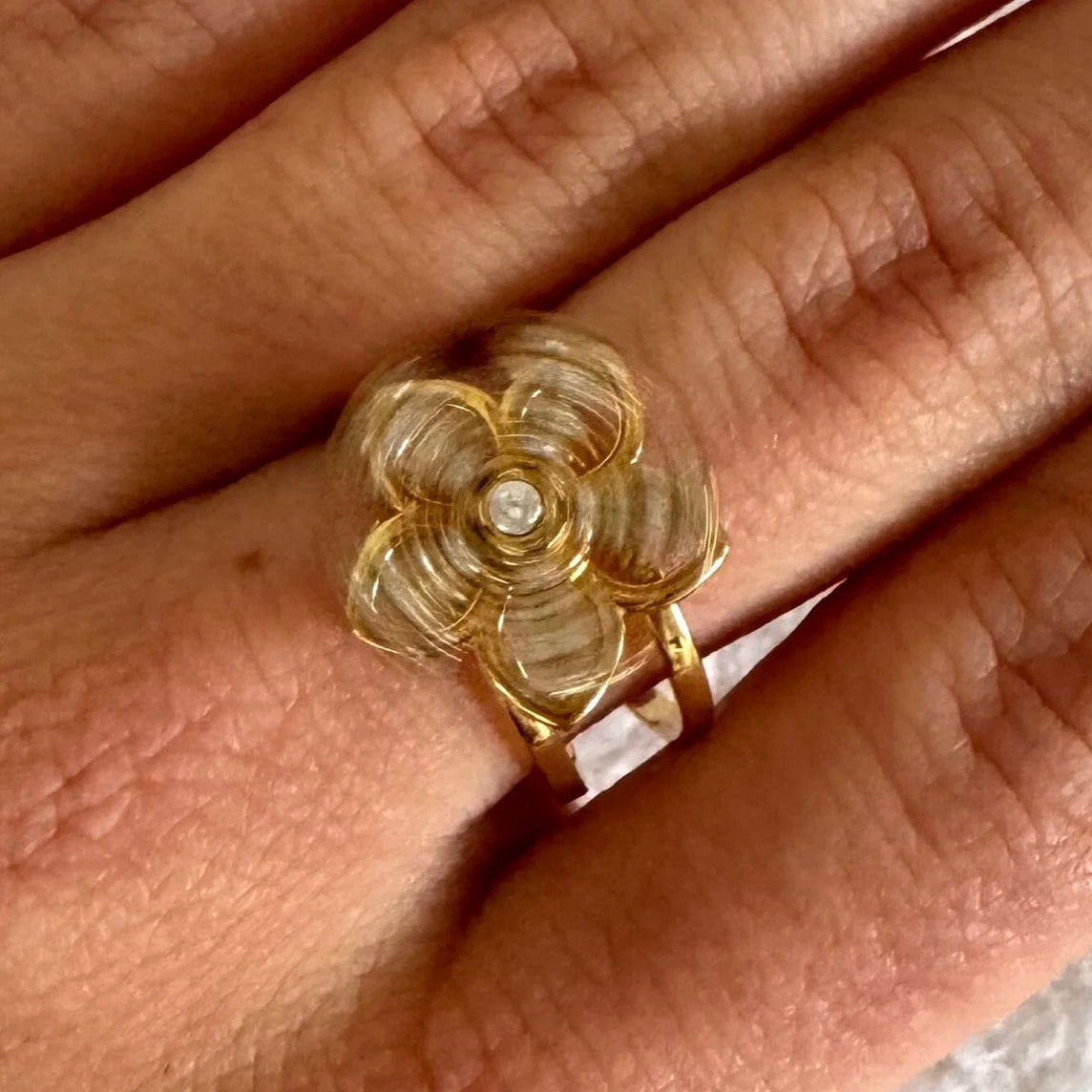 Sparkle Flower Anxiety Ring Gold
