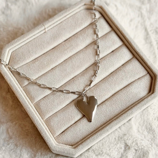 Royal Heart Necklace Gold