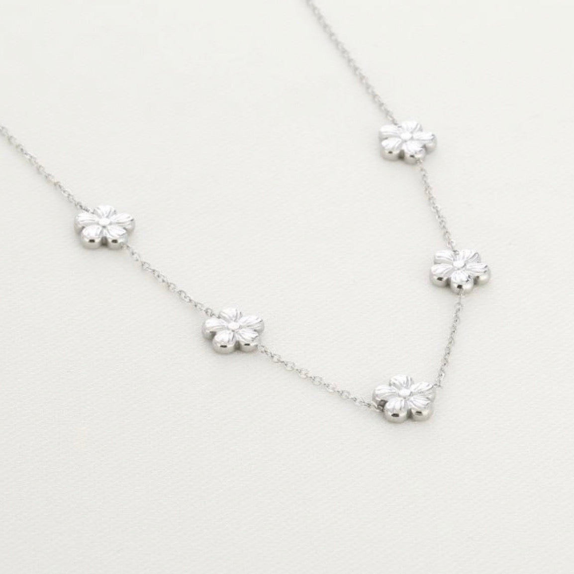 Multi Flower Necklace Silver