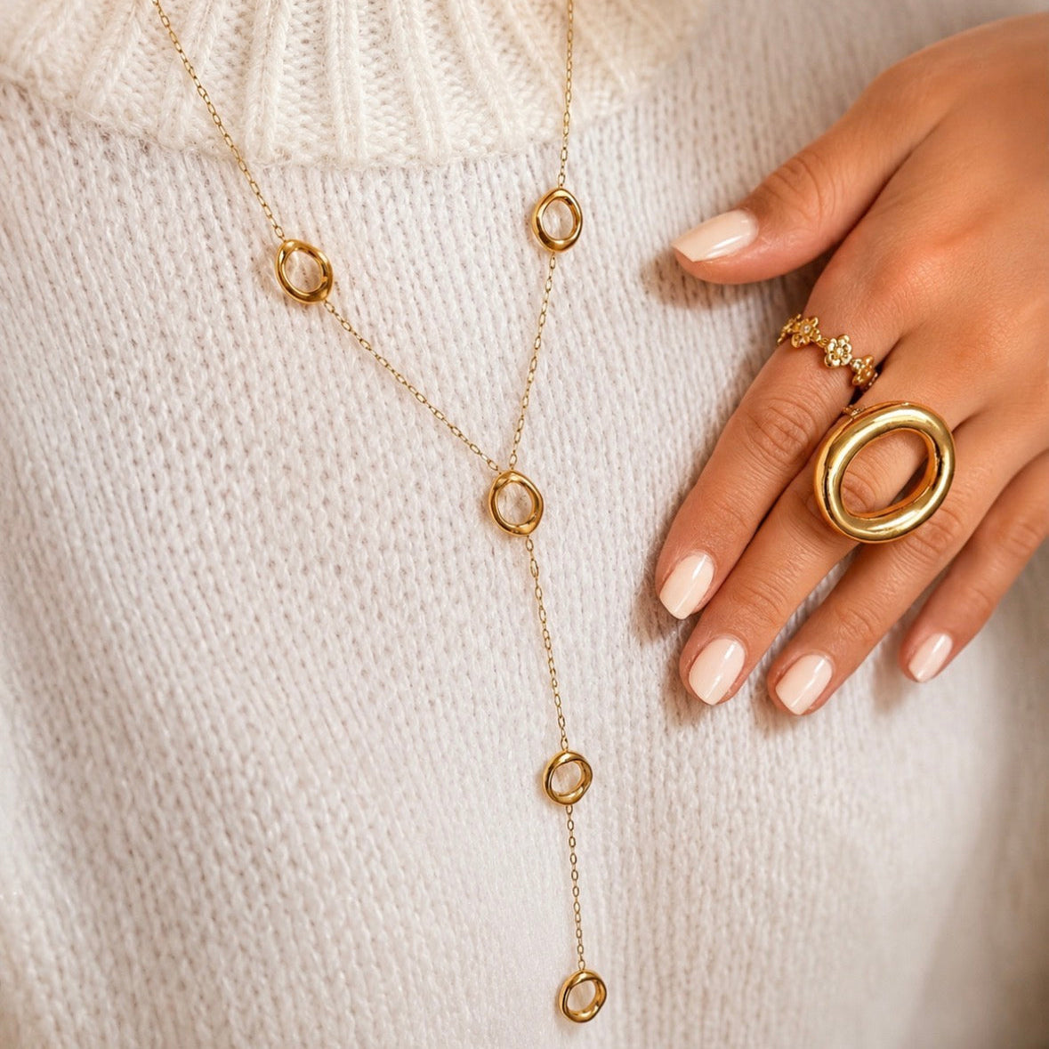 Y Hoops Necklace Gold
