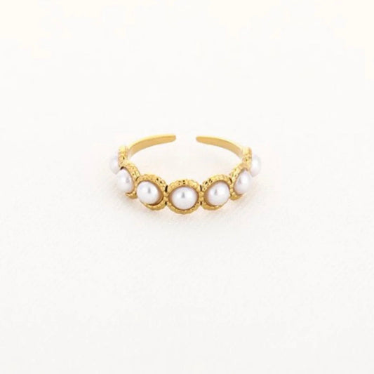 Multi Pearls Ring Gold