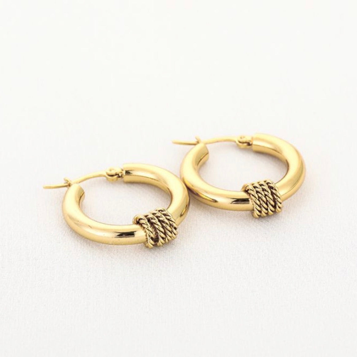 Ella Hoop Earrings Gold
