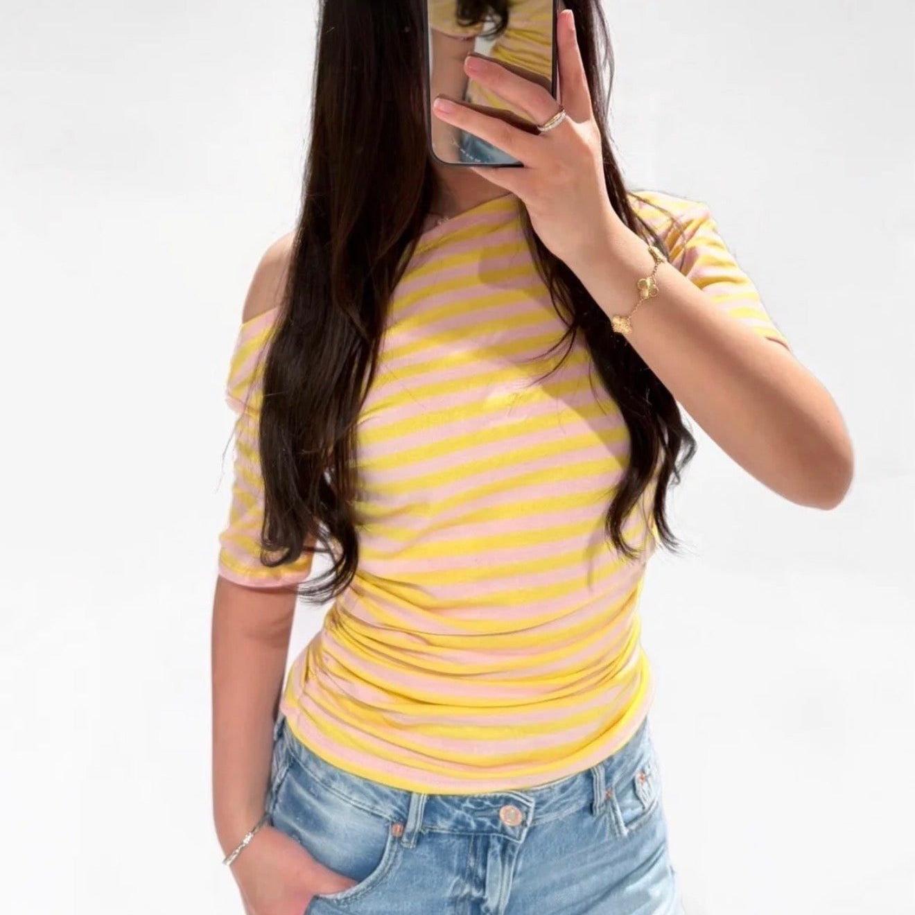 Maybel Off-shoulder Top Butter Yellow & Rose