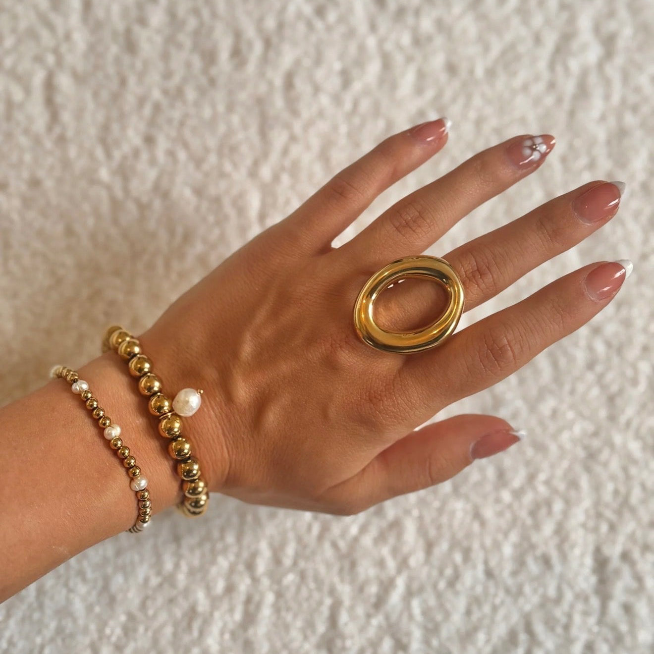 Grace Hoop Ring Gold