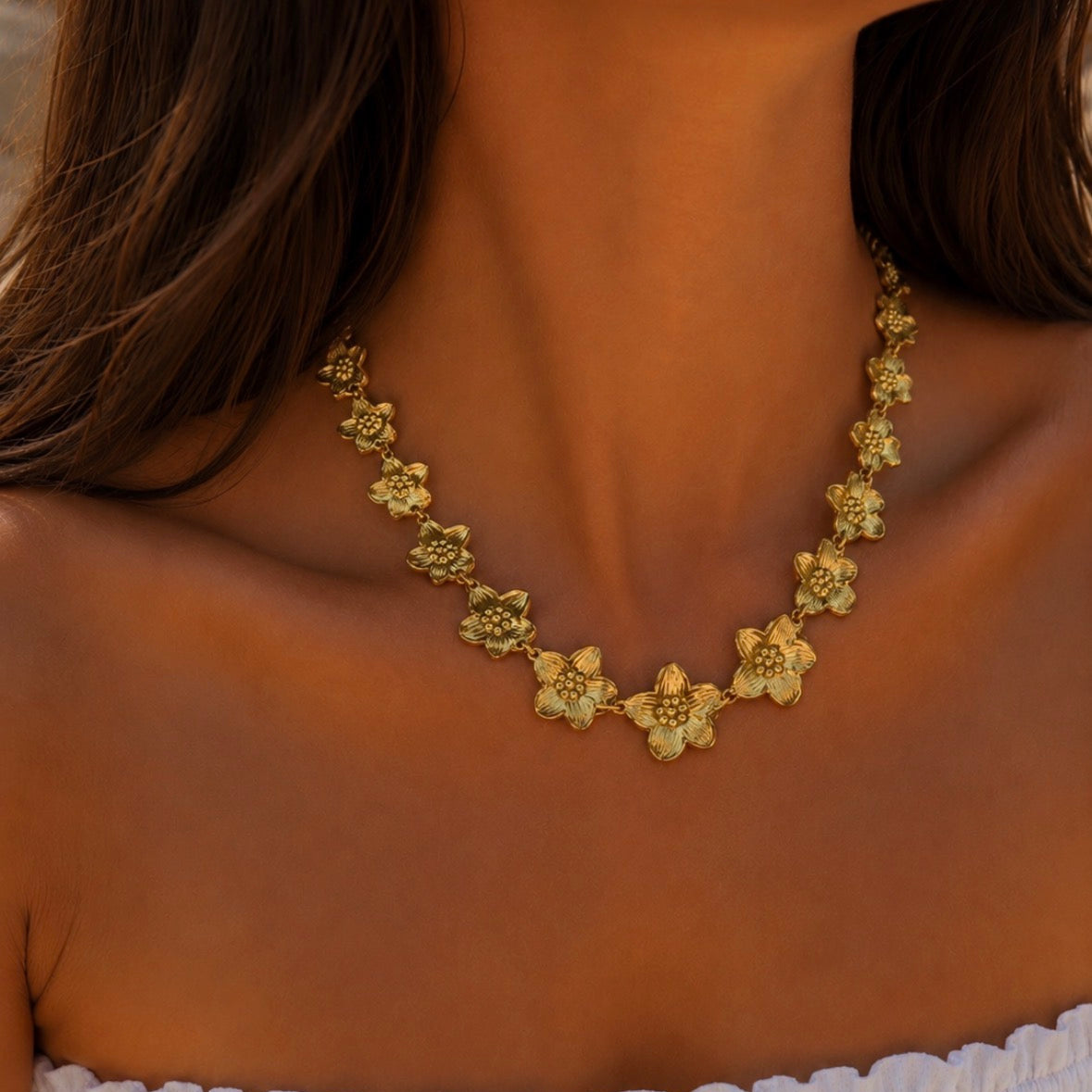 Multi Cute Flower Necklace Gold