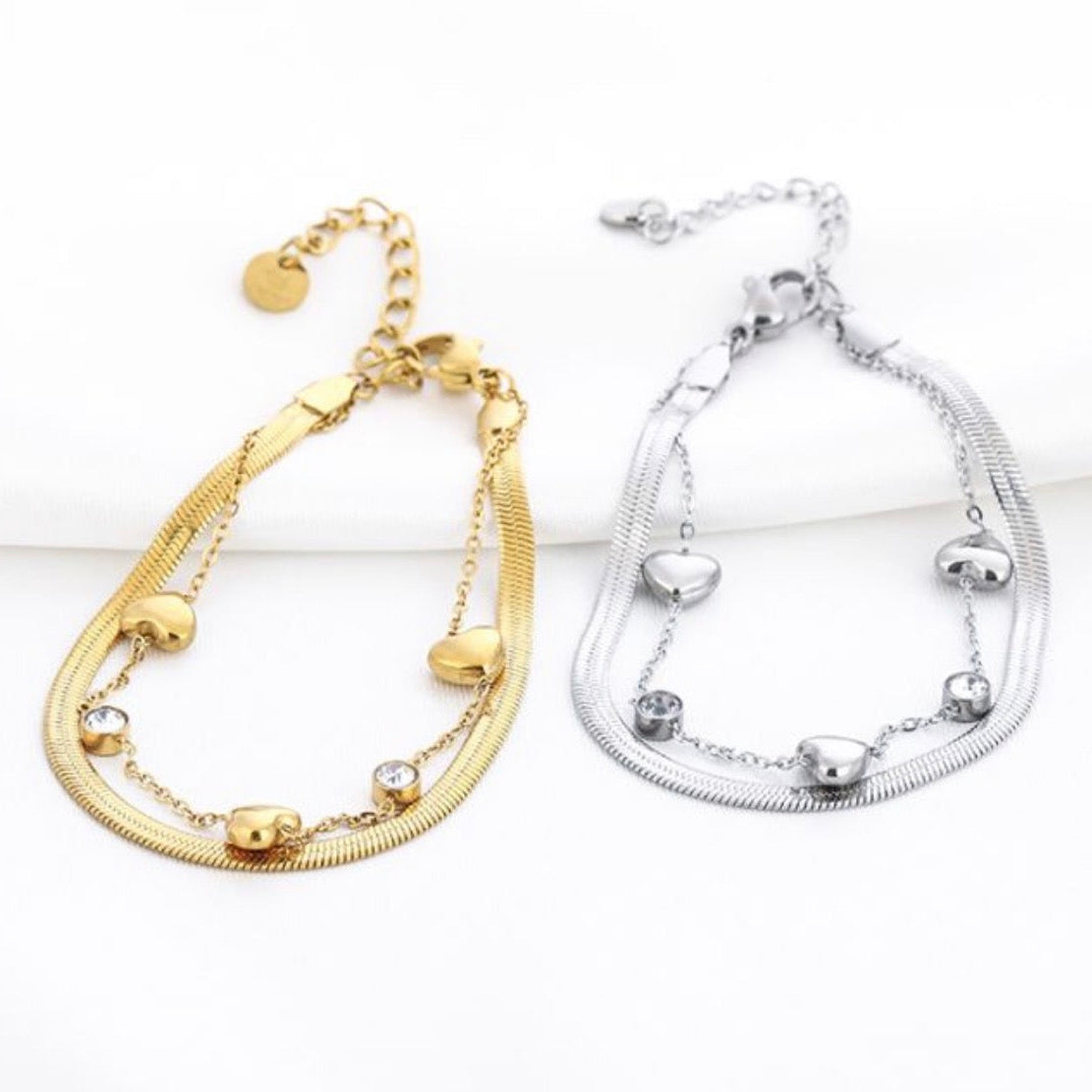 Plate & Cute Heart Bracelet Gold
