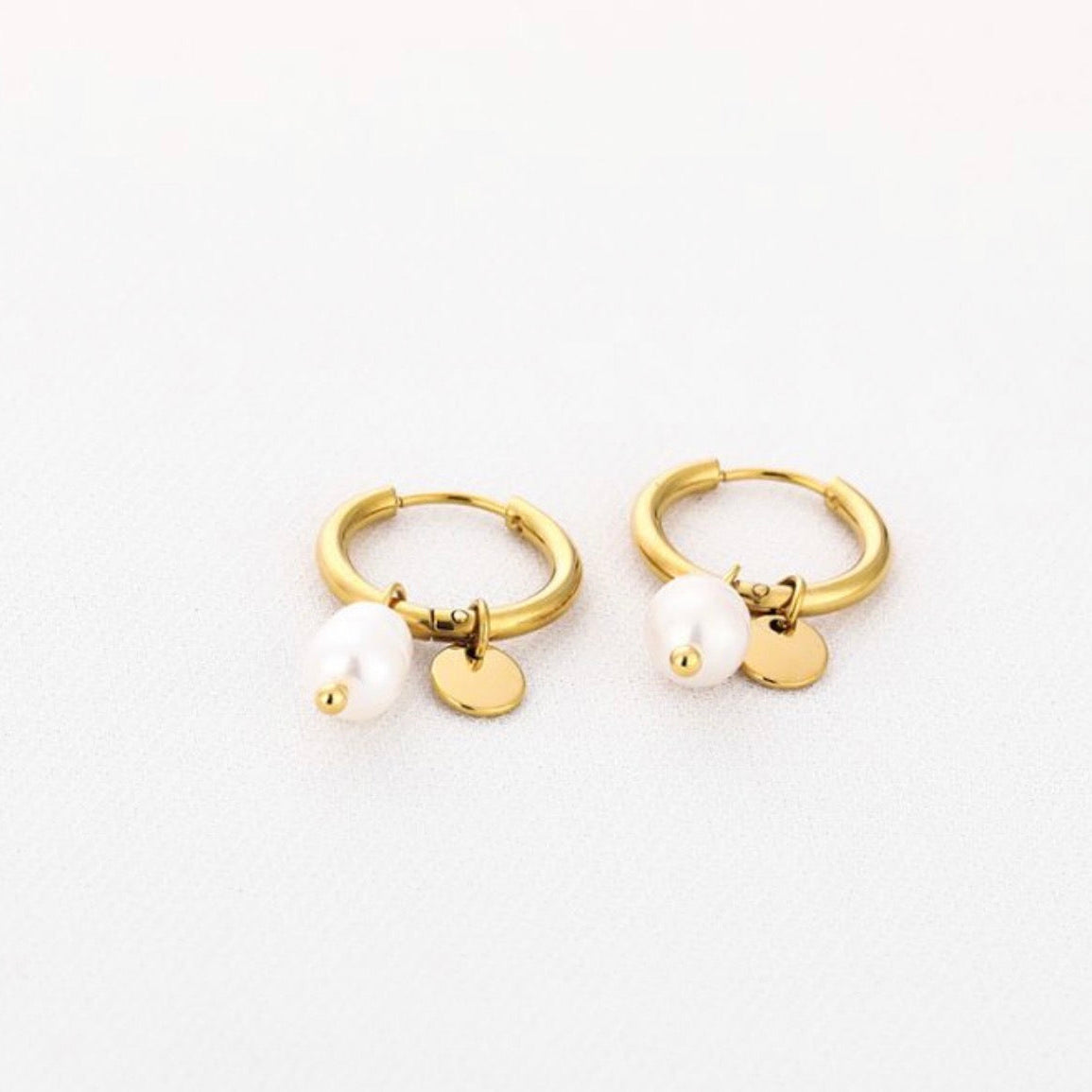 Dots & Pearl Earrings Gold