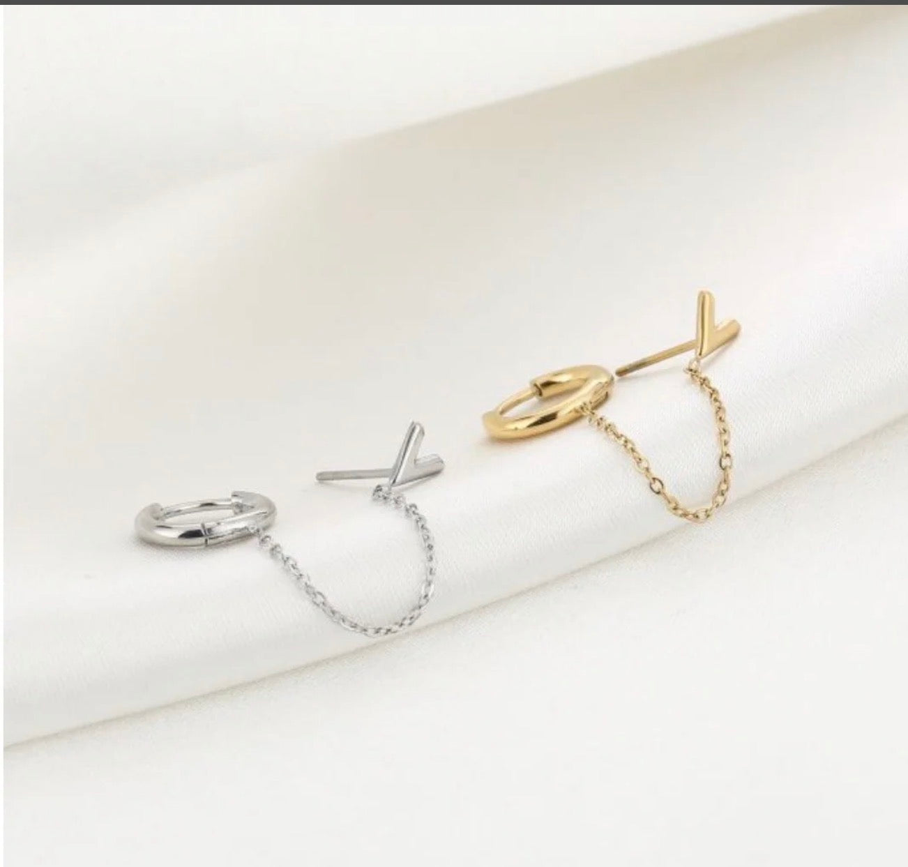 Double V Earrings Silver