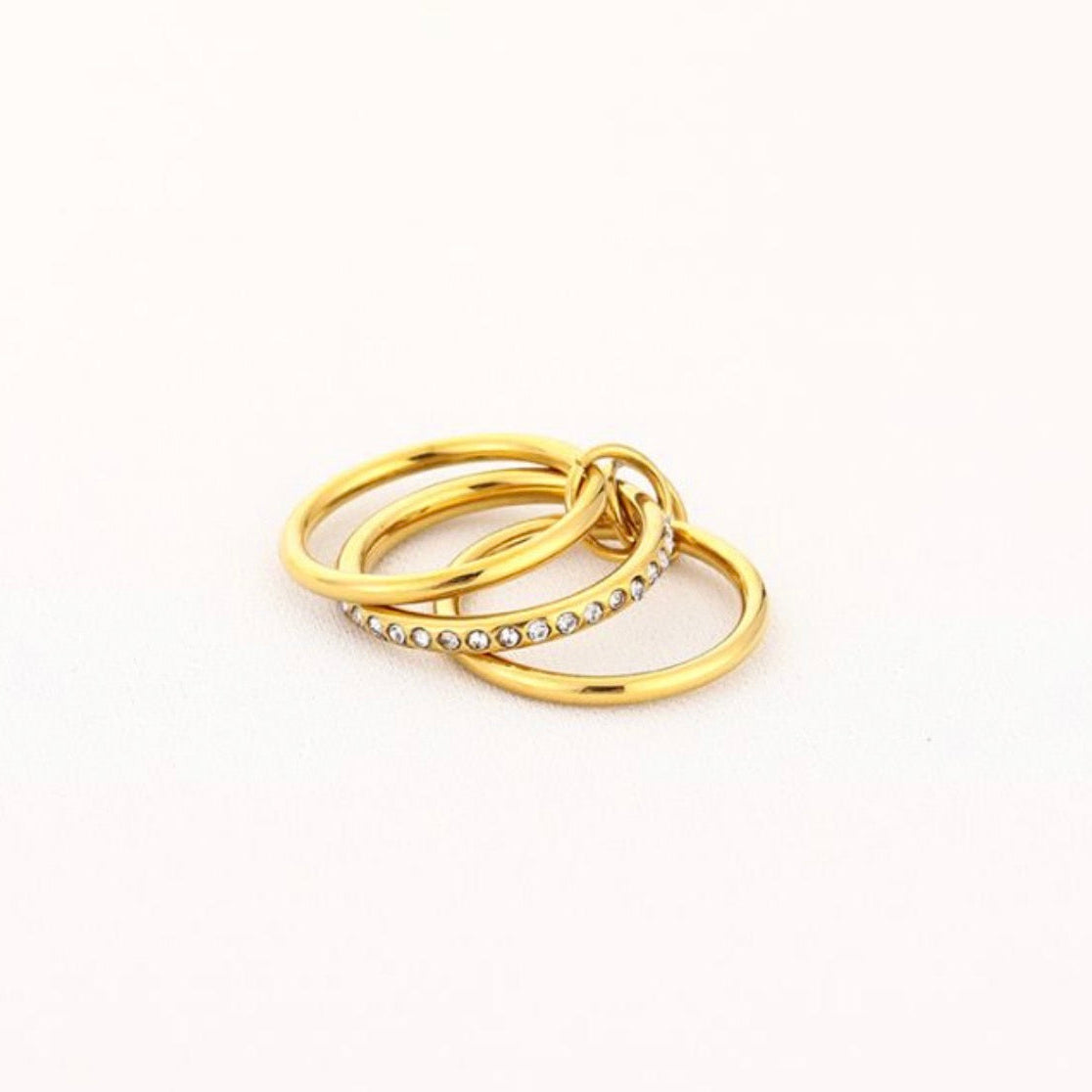 triple Stone Ring Gold