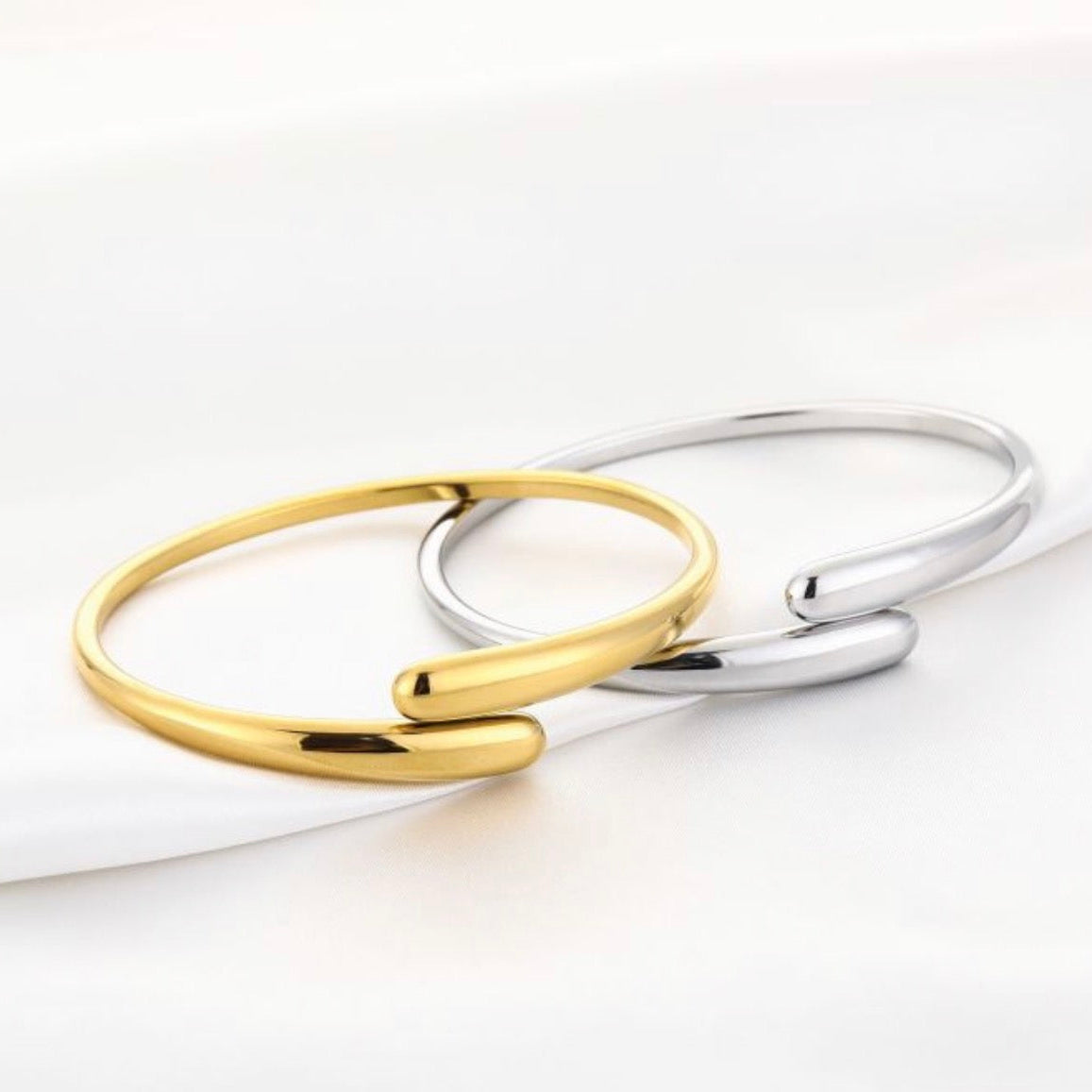 Simply Bangle Silver