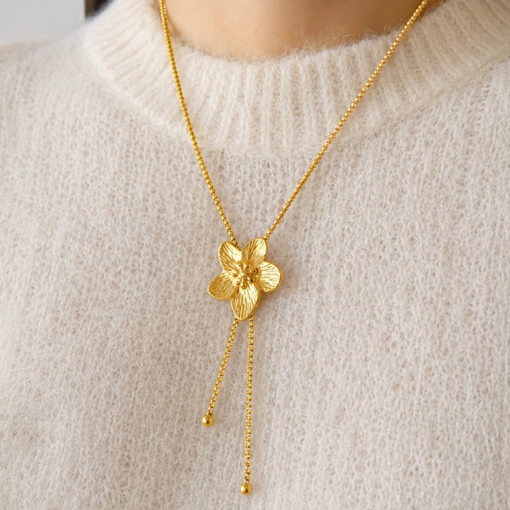 Flowery Necklace Gold