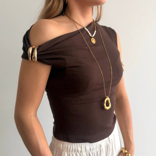 Mina Off-Shoulder Top Brown