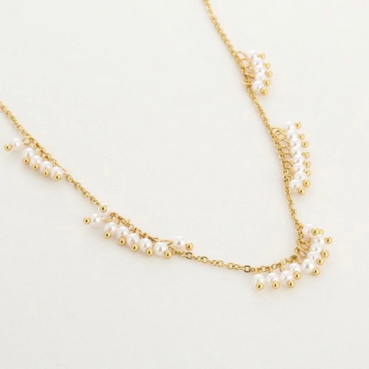 Pearls Necklace Gold