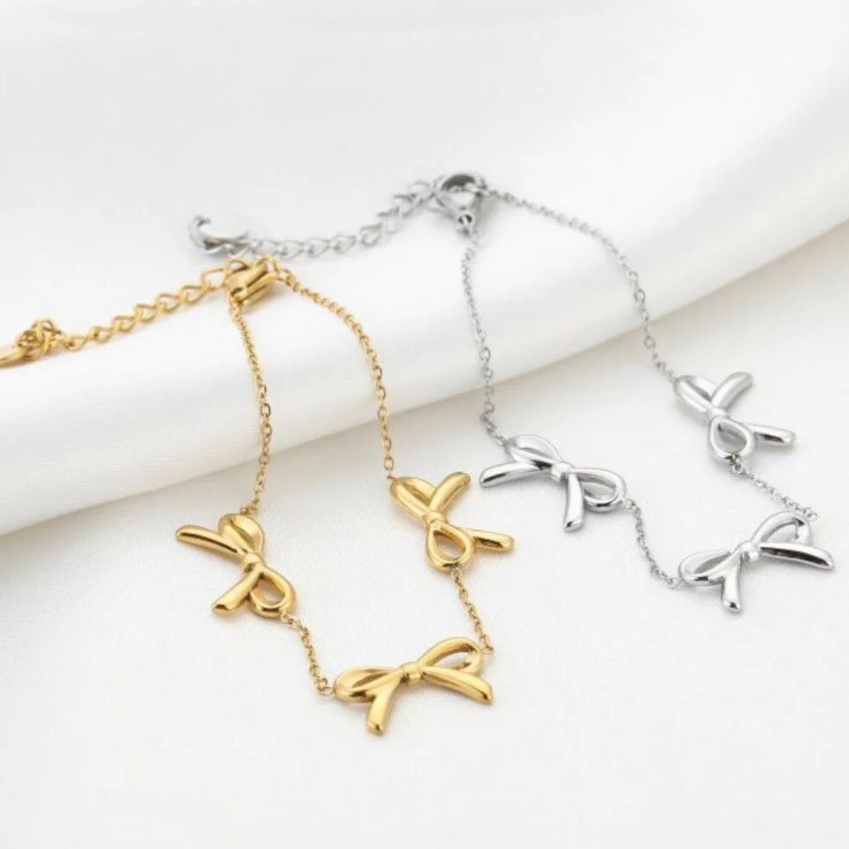 Multi Bow Bracelet Gold