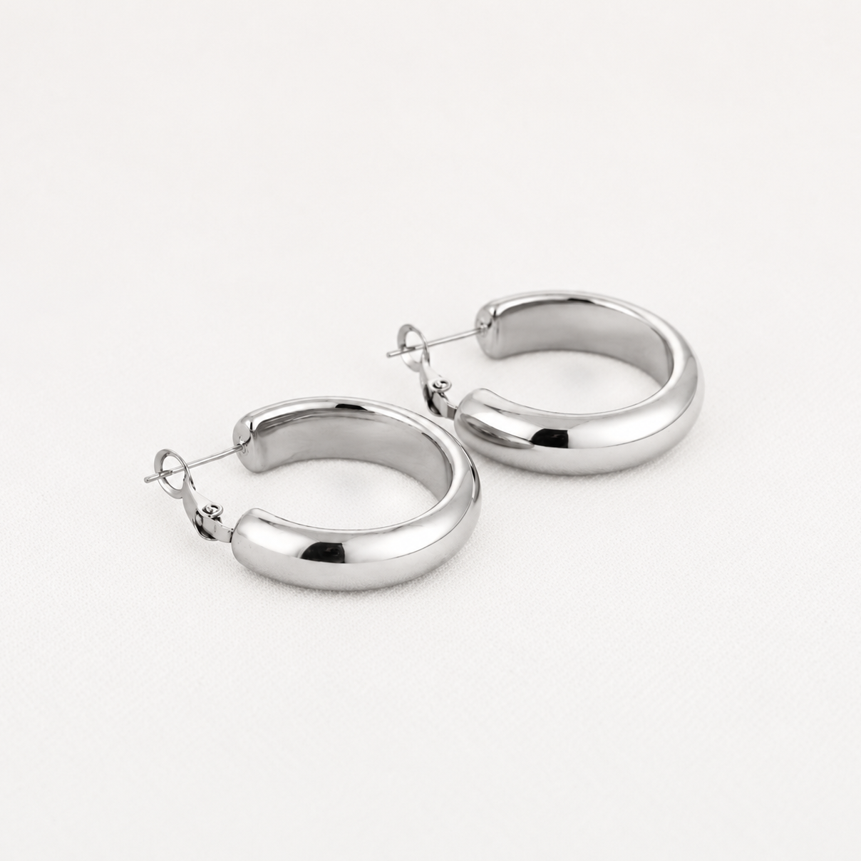 Elisa Hoops Silver